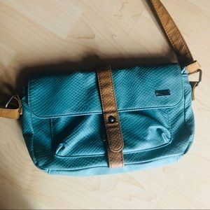 Roxy handbag FREE with bundle of 3 or more items